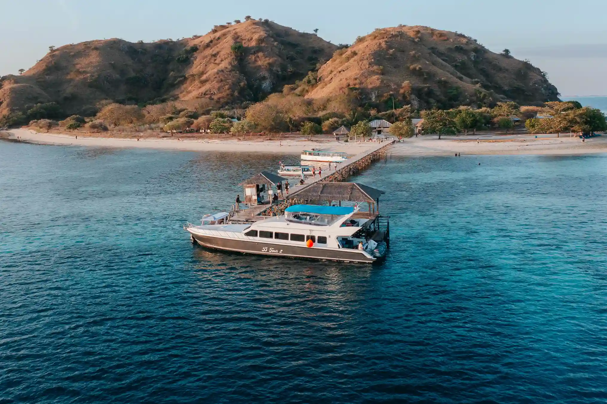 Unforgettable Adventures: Join the Catnazse Phinisi Snorkeling Tour in 2025